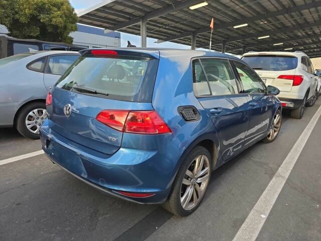 Синий Фольксваген Гольф, объемом двигателя 2 л и пробегом 50 тыс. км за 3100 $, фото 3 на Automoto.ua