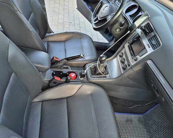 Синій Фольксваген Гольф, об'ємом двигуна 1.8 л та пробігом 135 тис. км за 11500 $, фото 14 на Automoto.ua