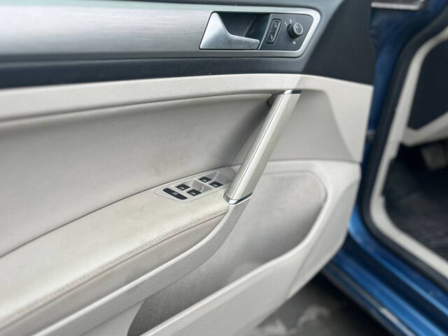 Синий Фольксваген Гольф, объемом двигателя 2 л и пробегом 104 тыс. км за 14700 $, фото 6 на Automoto.ua