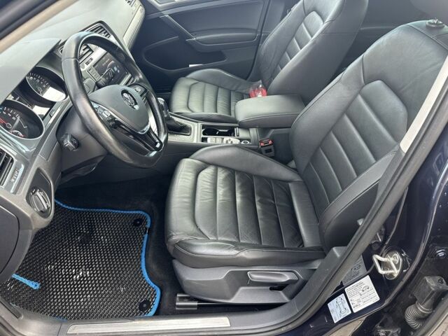 Синий Фольксваген Гольф, объемом двигателя 0 л и пробегом 149 тыс. км за 9700 $, фото 6 на Automoto.ua