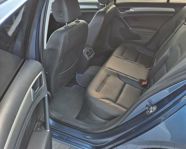 Синій Фольксваген Гольф, об'ємом двигуна 1.8 л та пробігом 135 тис. км за 11500 $, фото 3 на Automoto.ua