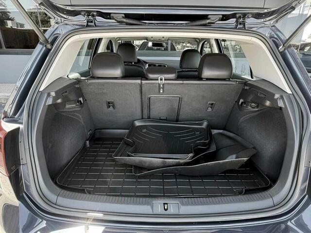 Синий Фольксваген Гольф, объемом двигателя 1.8 л и пробегом 72 тыс. км за 5500 $, фото 15 на Automoto.ua