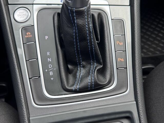 Синій Фольксваген Гольф, об'ємом двигуна 0 л та пробігом 99 тис. км за 9500 $, фото 8 на Automoto.ua