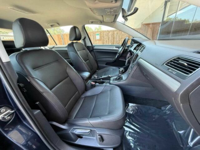 Синий Фольксваген Гольф, объемом двигателя 1.8 л и пробегом 70 тыс. км за 4900 $, фото 11 на Automoto.ua