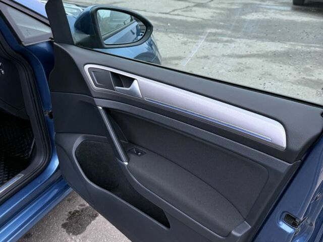 Синій Фольксваген Гольф, об'ємом двигуна 0 л та пробігом 139 тис. км за 9999 $, фото 20 на Automoto.ua