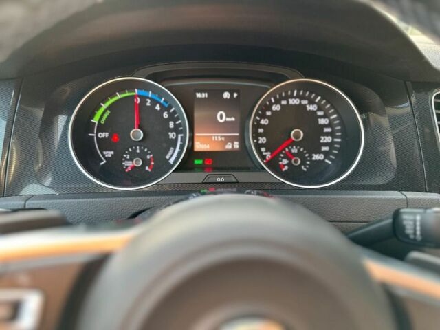 Синий Фольксваген Гольф, объемом двигателя 0 л и пробегом 98 тыс. км за 7900 $, фото 5 на Automoto.ua