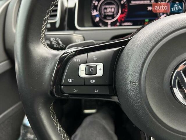 Синий Фольксваген Гольф, объемом двигателя 1.98 л и пробегом 41 тыс. км за 37777 $, фото 48 на Automoto.ua