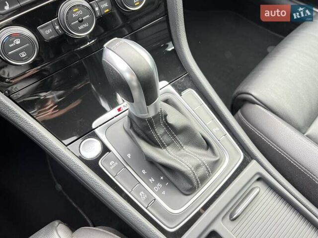 Синий Фольксваген Гольф, объемом двигателя 1.98 л и пробегом 41 тыс. км за 37777 $, фото 46 на Automoto.ua