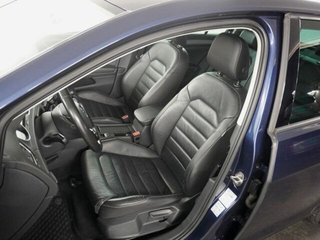 Синий Фольксваген Гольф, объемом двигателя 0 л и пробегом 87 тыс. км за 7999 $, фото 3 на Automoto.ua