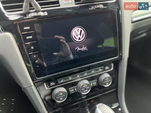 Синий Фольксваген Гольф, объемом двигателя 1.98 л и пробегом 41 тыс. км за 37777 $, фото 34 на Automoto.ua