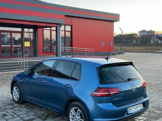 Синий Фольксваген Гольф, объемом двигателя 0 л и пробегом 127 тыс. км за 9300 $, фото 1 на Automoto.ua