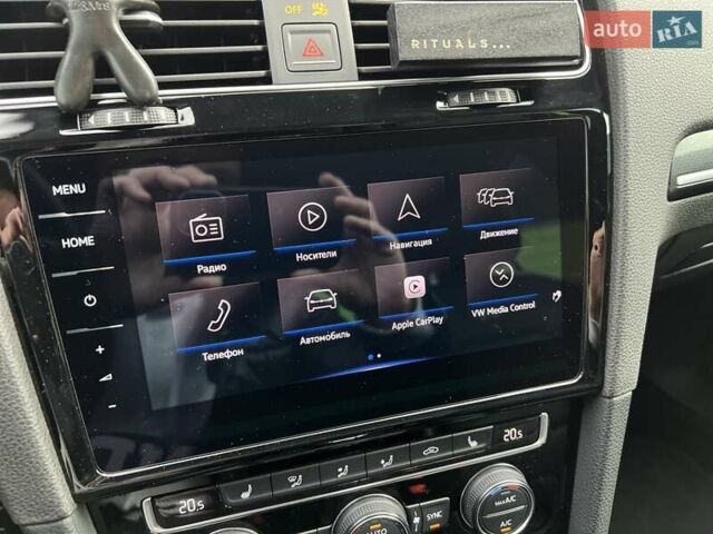 Синий Фольксваген Гольф, объемом двигателя 1.98 л и пробегом 41 тыс. км за 37777 $, фото 42 на Automoto.ua