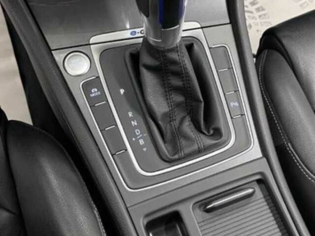 Синій Фольксваген Гольф, об'ємом двигуна 0 л та пробігом 165 тис. км за 8600 $, фото 12 на Automoto.ua