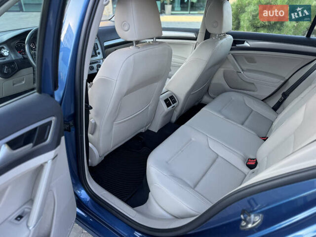 Синий Фольксваген Гольф, объемом двигателя 1.8 л и пробегом 92 тыс. км за 13500 $, фото 13 на Automoto.ua