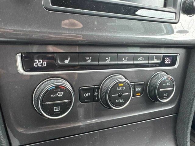 Синий Фольксваген Гольф, объемом двигателя 0 л и пробегом 128 тыс. км за 7990 $, фото 21 на Automoto.ua