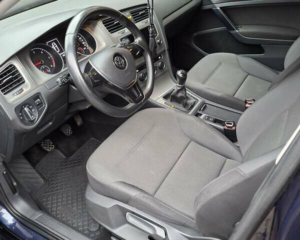 Синій Фольксваген Гольф, об'ємом двигуна 1.6 л та пробігом 237 тис. км за 10700 $, фото 19 на Automoto.ua