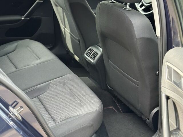 Синій Фольксваген Гольф, об'ємом двигуна 1.8 л та пробігом 140 тис. км за 8999 $, фото 6 на Automoto.ua