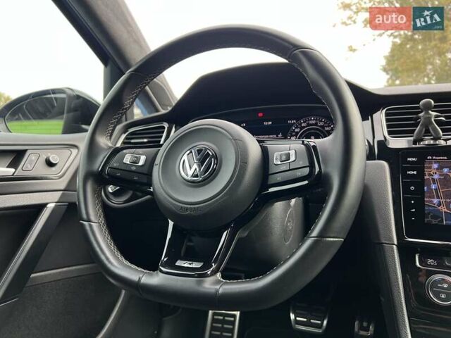 Синий Фольксваген Гольф, объемом двигателя 1.98 л и пробегом 41 тыс. км за 37777 $, фото 32 на Automoto.ua