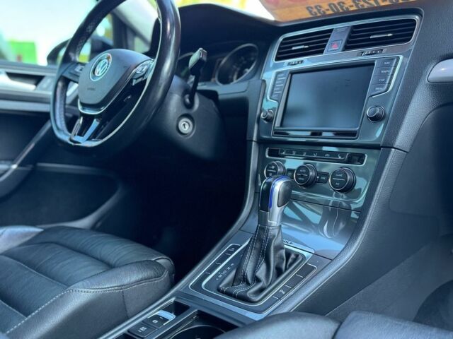 Синий Фольксваген Гольф, объемом двигателя 0 л и пробегом 138 тыс. км за 9500 $, фото 19 на Automoto.ua