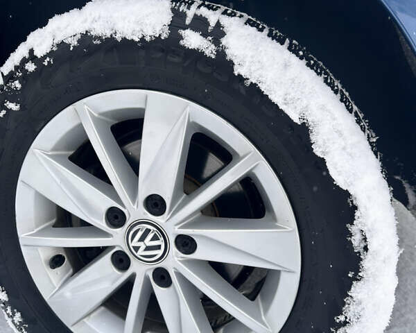 Синий Фольксваген Гольф, объемом двигателя 1.8 л и пробегом 73 тыс. км за 12900 $, фото 3 на Automoto.ua