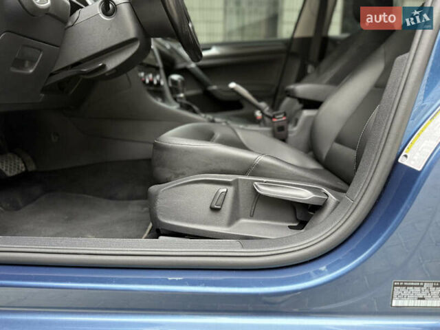 Синий Фольксваген Гольф, объемом двигателя 1.8 л и пробегом 115 тыс. км за 13800 $, фото 15 на Automoto.ua