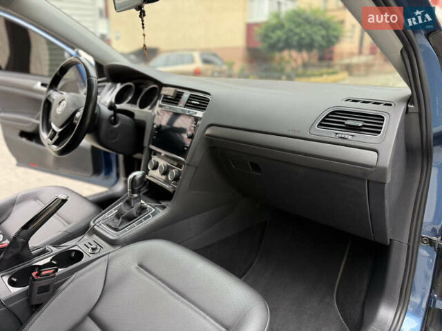 Синий Фольксваген Гольф, объемом двигателя 1.8 л и пробегом 115 тыс. км за 13800 $, фото 11 на Automoto.ua