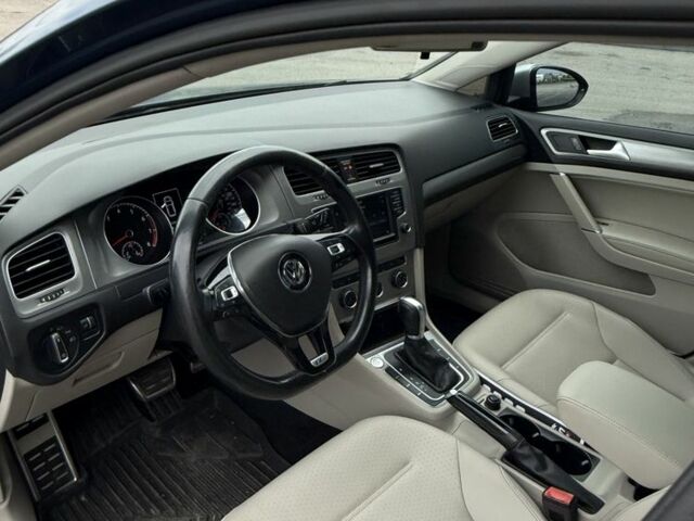 Синий Фольксваген Гольф, объемом двигателя 1.8 л и пробегом 153 тыс. км за 12700 $, фото 5 на Automoto.ua