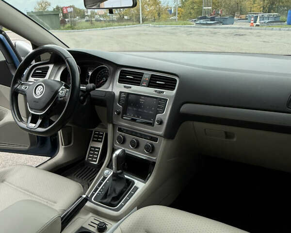 Синий Фольксваген Гольф, объемом двигателя 1.8 л и пробегом 154 тыс. км за 12700 $, фото 16 на Automoto.ua