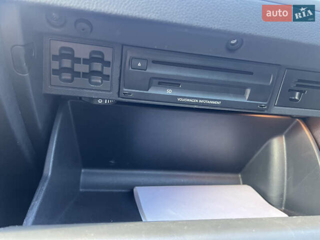 Синий Фольксваген Гольф, объемом двигателя 1.8 л и пробегом 90 тыс. км за 12500 $, фото 12 на Automoto.ua