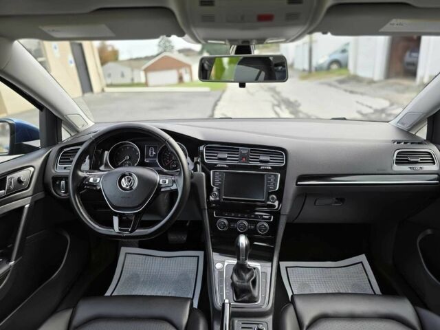 Синій Фольксваген Гольф, об'ємом двигуна 1.8 л та пробігом 54 тис. км за 4000 $, фото 9 на Automoto.ua