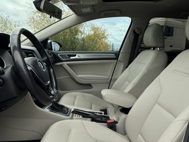 Синий Фольксваген Гольф, объемом двигателя 1.8 л и пробегом 153 тыс. км за 12700 $, фото 7 на Automoto.ua