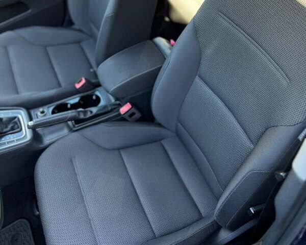 Синий Фольксваген Гольф, объемом двигателя 1.8 л и пробегом 158 тыс. км за 12900 $, фото 20 на Automoto.ua