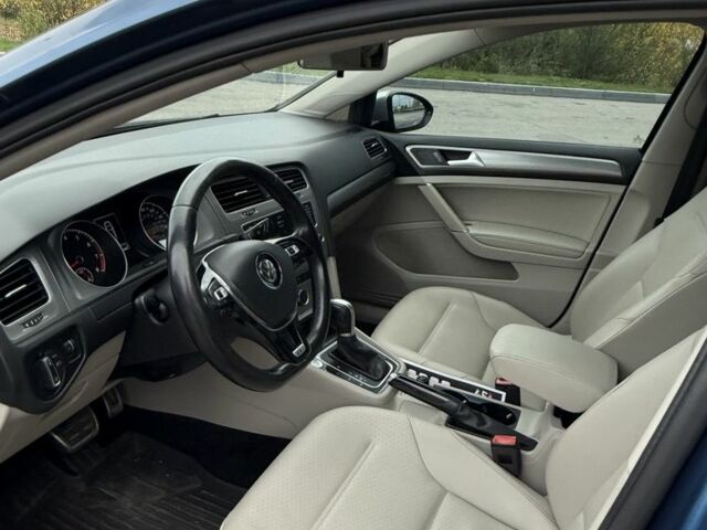 Синий Фольксваген Гольф, объемом двигателя 1.8 л и пробегом 153 тыс. км за 12700 $, фото 6 на Automoto.ua