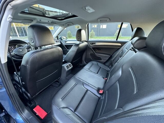 Синий Фольксваген Гольф, объемом двигателя 1.8 л и пробегом 112 тыс. км за 11900 $, фото 18 на Automoto.ua