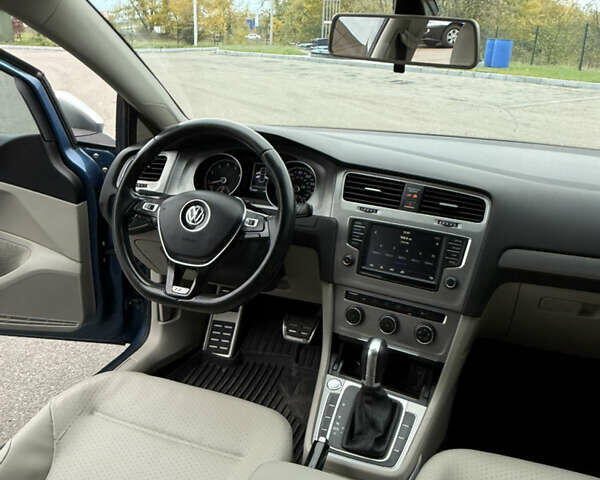 Синий Фольксваген Гольф, объемом двигателя 1.8 л и пробегом 154 тыс. км за 12700 $, фото 17 на Automoto.ua