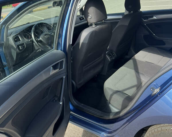 Синий Фольксваген Гольф, объемом двигателя 1.8 л и пробегом 90 тыс. км за 12500 $, фото 14 на Automoto.ua