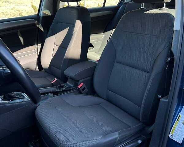 Синий Фольксваген Гольф, объемом двигателя 1.8 л и пробегом 158 тыс. км за 12900 $, фото 17 на Automoto.ua