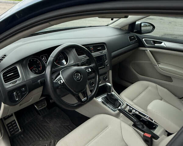 Синий Фольксваген Гольф, объемом двигателя 1.8 л и пробегом 154 тыс. км за 12700 $, фото 14 на Automoto.ua