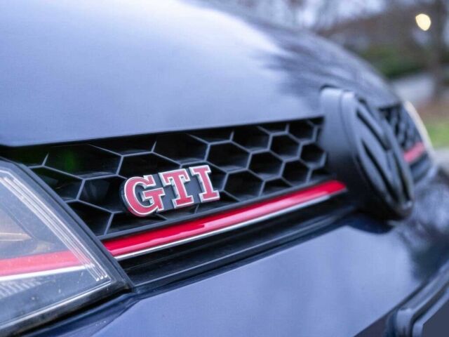 Синий Фольксваген Гольф, объемом двигателя 2 л и пробегом 63 тыс. км за 7900 $, фото 12 на Automoto.ua