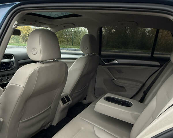 Синий Фольксваген Гольф, объемом двигателя 1.8 л и пробегом 154 тыс. км за 12700 $, фото 23 на Automoto.ua