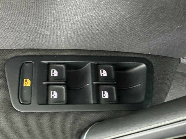 Синий Фольксваген Гольф, объемом двигателя 1.6 л и пробегом 217 тыс. км за 16950 $, фото 11 на Automoto.ua