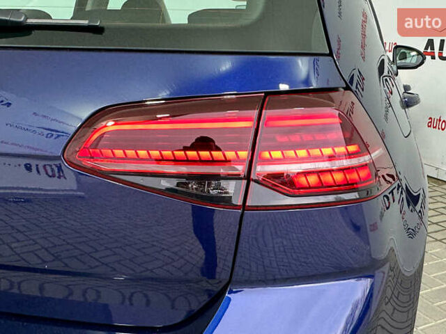 Синий Фольксваген Гольф, объемом двигателя 1.6 л и пробегом 217 тыс. км за 16450 $, фото 33 на Automoto.ua