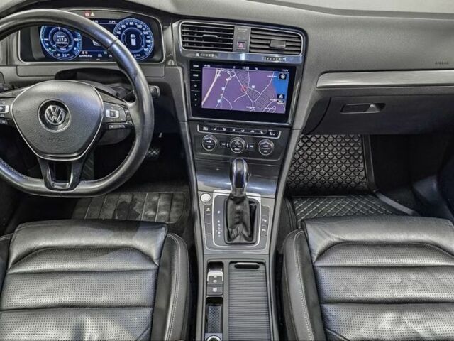 Синий Фольксваген Гольф, объемом двигателя 0 л и пробегом 115 тыс. км за 12300 $, фото 6 на Automoto.ua