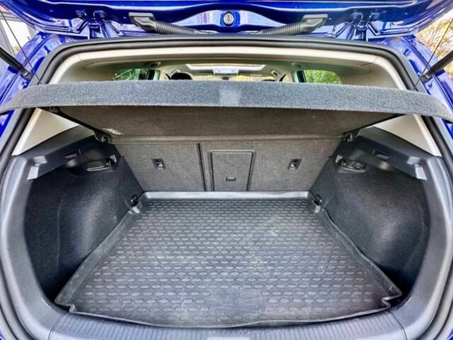 Синий Фольксваген Гольф, объемом двигателя 2 л и пробегом 125 тыс. км за 10400 $, фото 13 на Automoto.ua