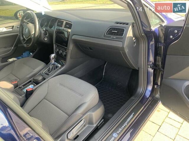 Синий Фольксваген Гольф, объемом двигателя 0 л и пробегом 47 тыс. км за 12500 $, фото 9 на Automoto.ua