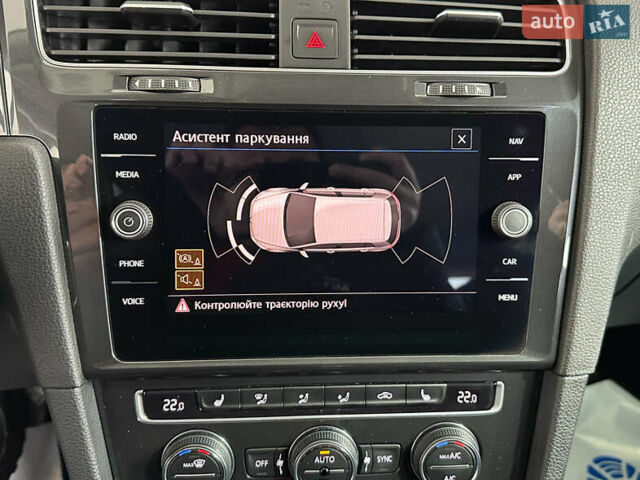 Синий Фольксваген Гольф, объемом двигателя 1.6 л и пробегом 217 тыс. км за 16950 $, фото 31 на Automoto.ua