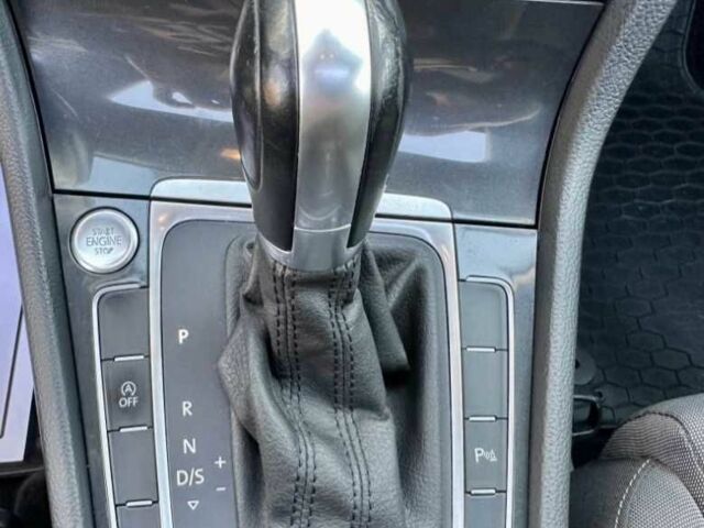 Синий Фольксваген Гольф, объемом двигателя 2 л и пробегом 125 тыс. км за 10400 $, фото 19 на Automoto.ua