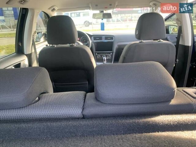 Синий Фольксваген Гольф, объемом двигателя 0 л и пробегом 47 тыс. км за 12500 $, фото 15 на Automoto.ua