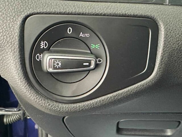 Синий Фольксваген Гольф, объемом двигателя 1.6 л и пробегом 217 тыс. км за 16950 $, фото 10 на Automoto.ua