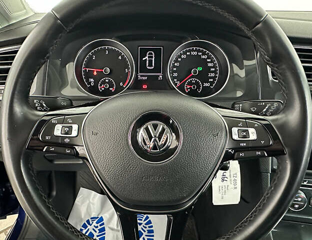 Синий Фольксваген Гольф, объемом двигателя 1.6 л и пробегом 217 тыс. км за 16950 $, фото 13 на Automoto.ua